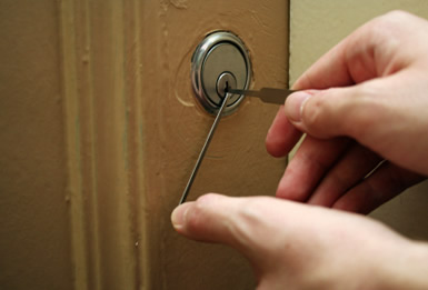 Top Tips To Get A Cost-effective Locksmith professional 2